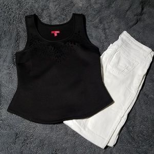 Junior's white jeans